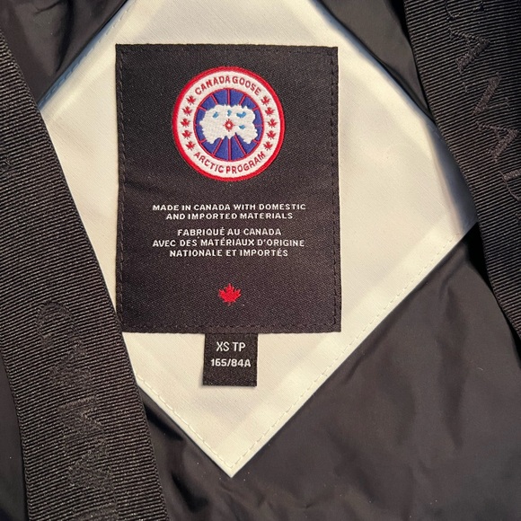 Canada Goose Shelburne Women's White Puffer Coat - Picture 15 of 15